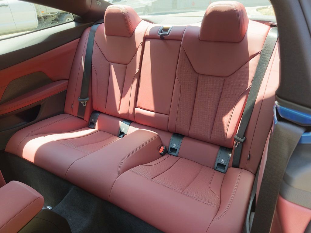 2026 BMW 4 Series M440i - Photo 17