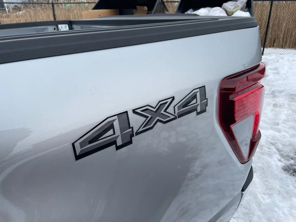 2025 Ford F-150 XLT - Photo 12
