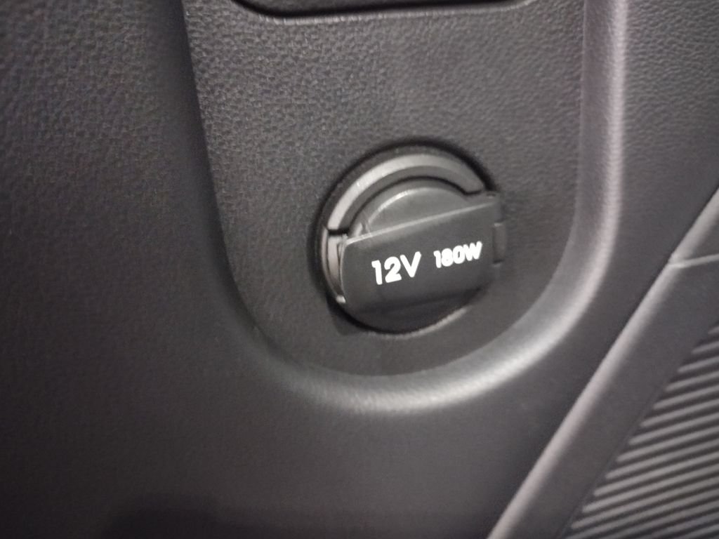 Used 2026 White Hyundai SEL Convenience image 22