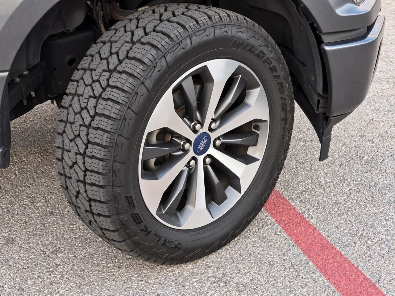Used 2019  Ford  image 10