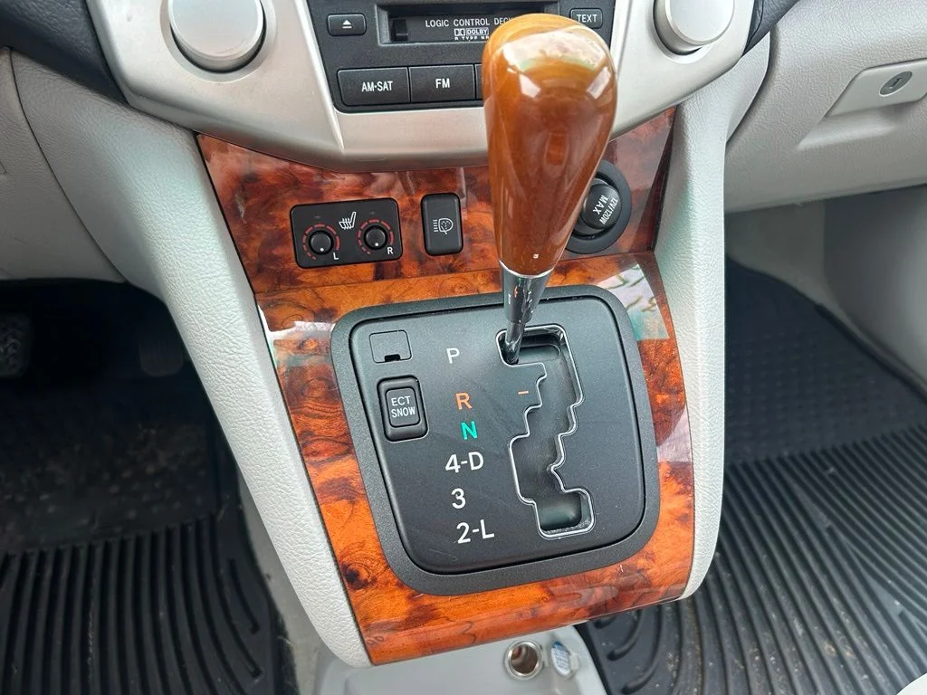 Used 2009 Gray Lexus 350 image 12