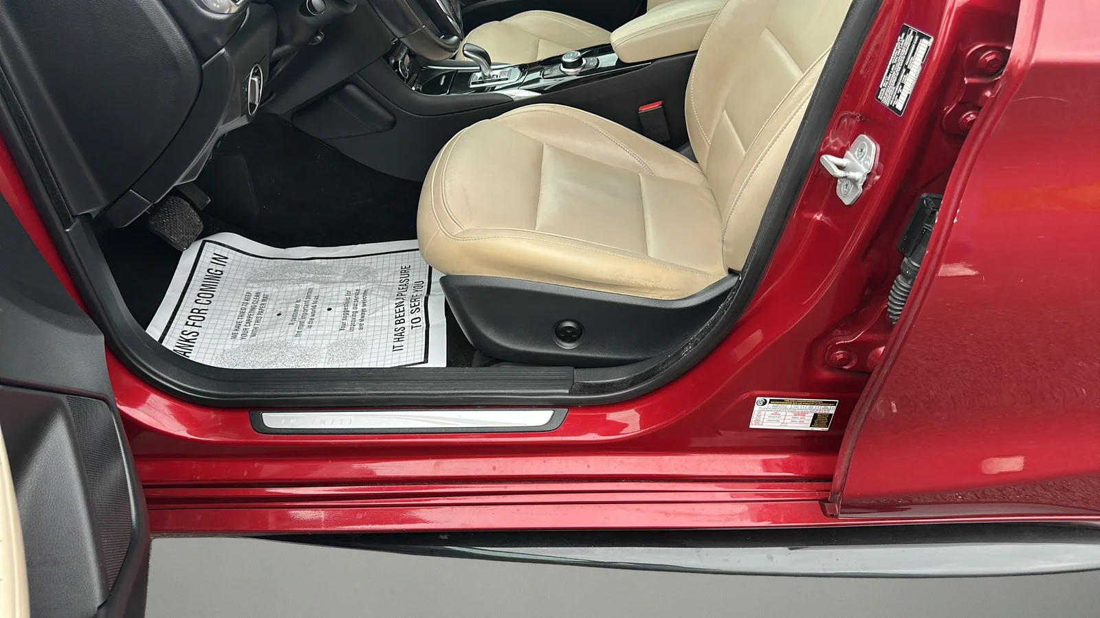 Used 2018 Red INFINITI Premium image 10