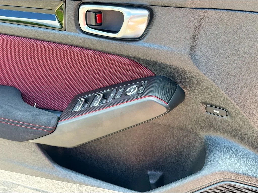 New 2026 Rallye Red Honda  image 19