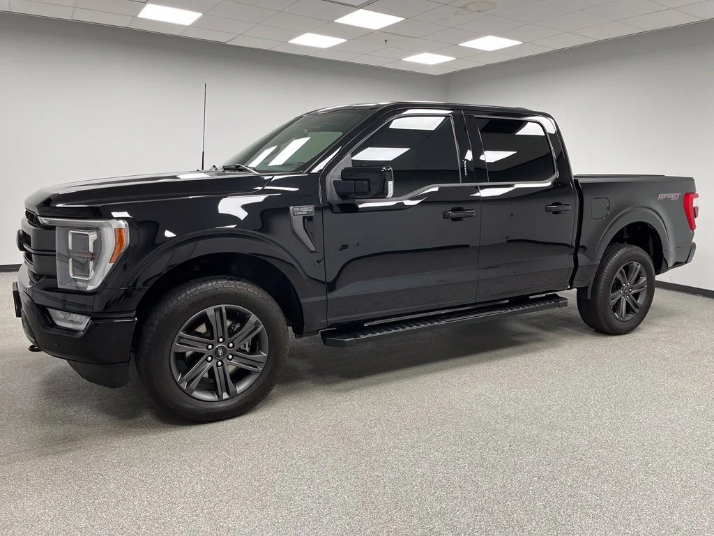 Used 2023 Black Ford Lariat image 6