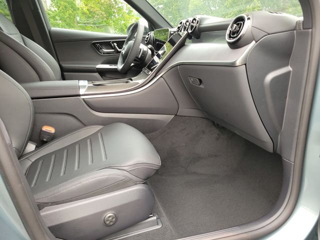 New 2026 Silver Mercedes-Benz GLC 300 image 11