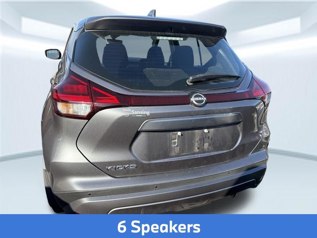 Used 2022 Gray Nissan S image 5