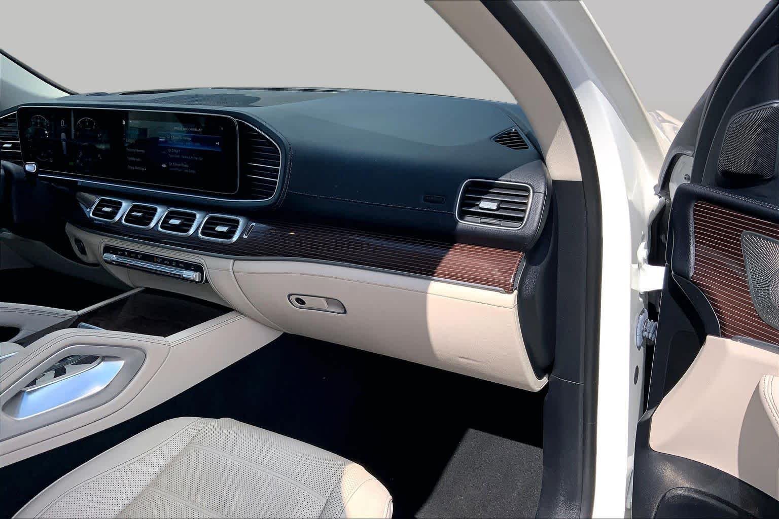 Used 2022 MANUFAKTUR Diamond White Bright Mercedes-Benz GLS 450 image 19
