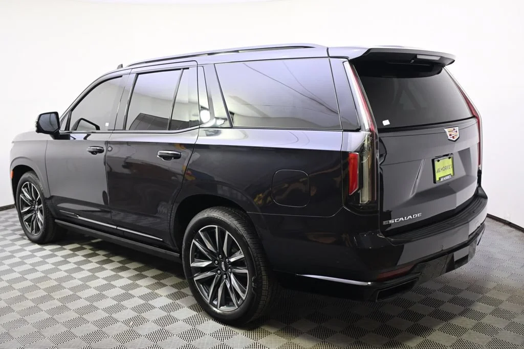 Used 2022 Galactic Gray Metallic Cadillac Sport Platinum image 3