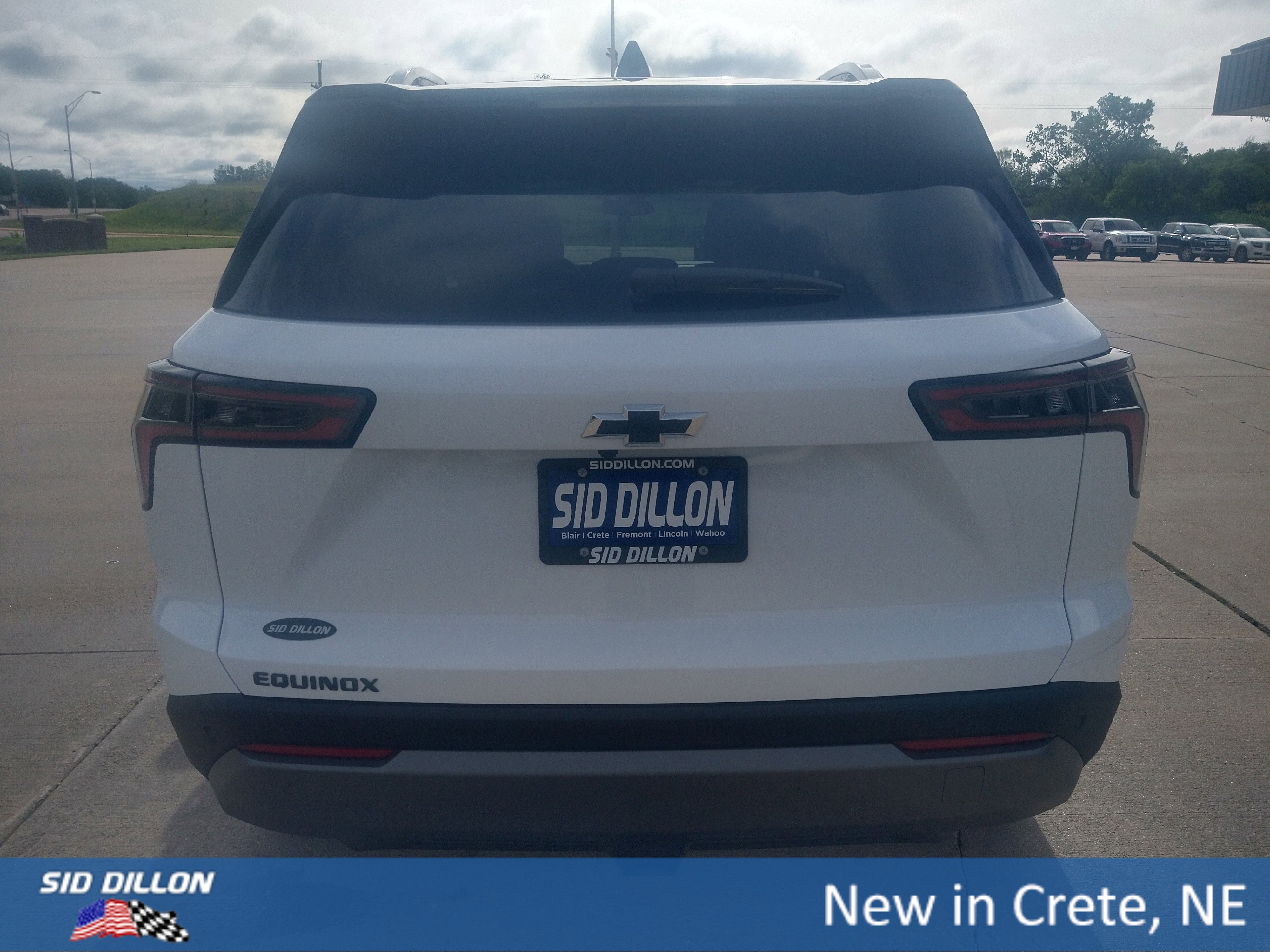 New 2026 Summit White Chevrolet LT image 15