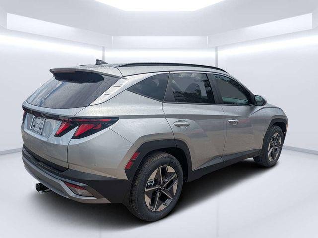 New 2026 Silver Hyundai SEL FWD image 3