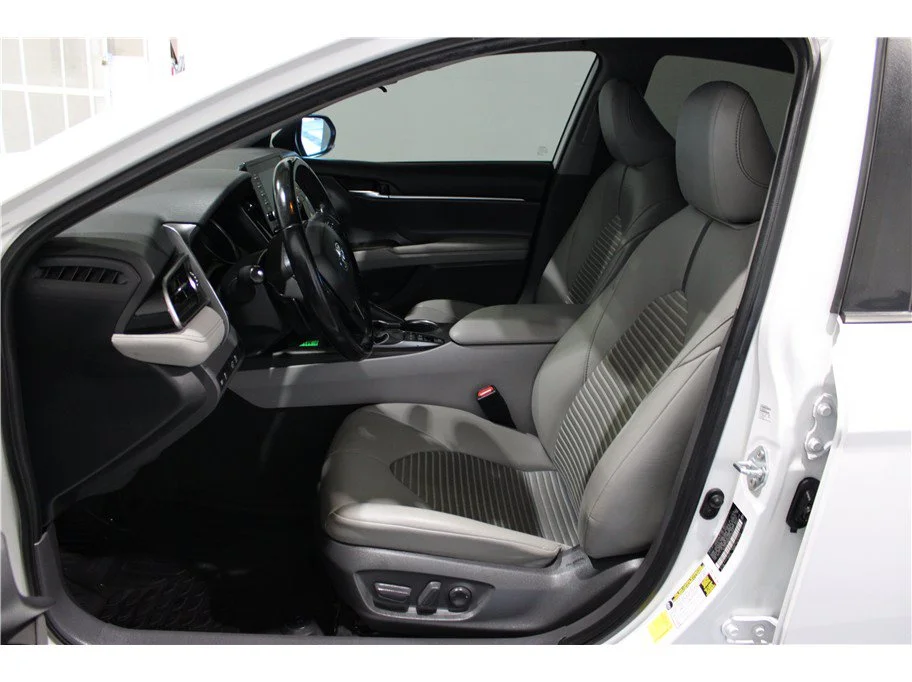 Used 2021 White Toyota Hybrid SE image 20