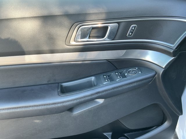 Used 2018 White Ford XLT image 10