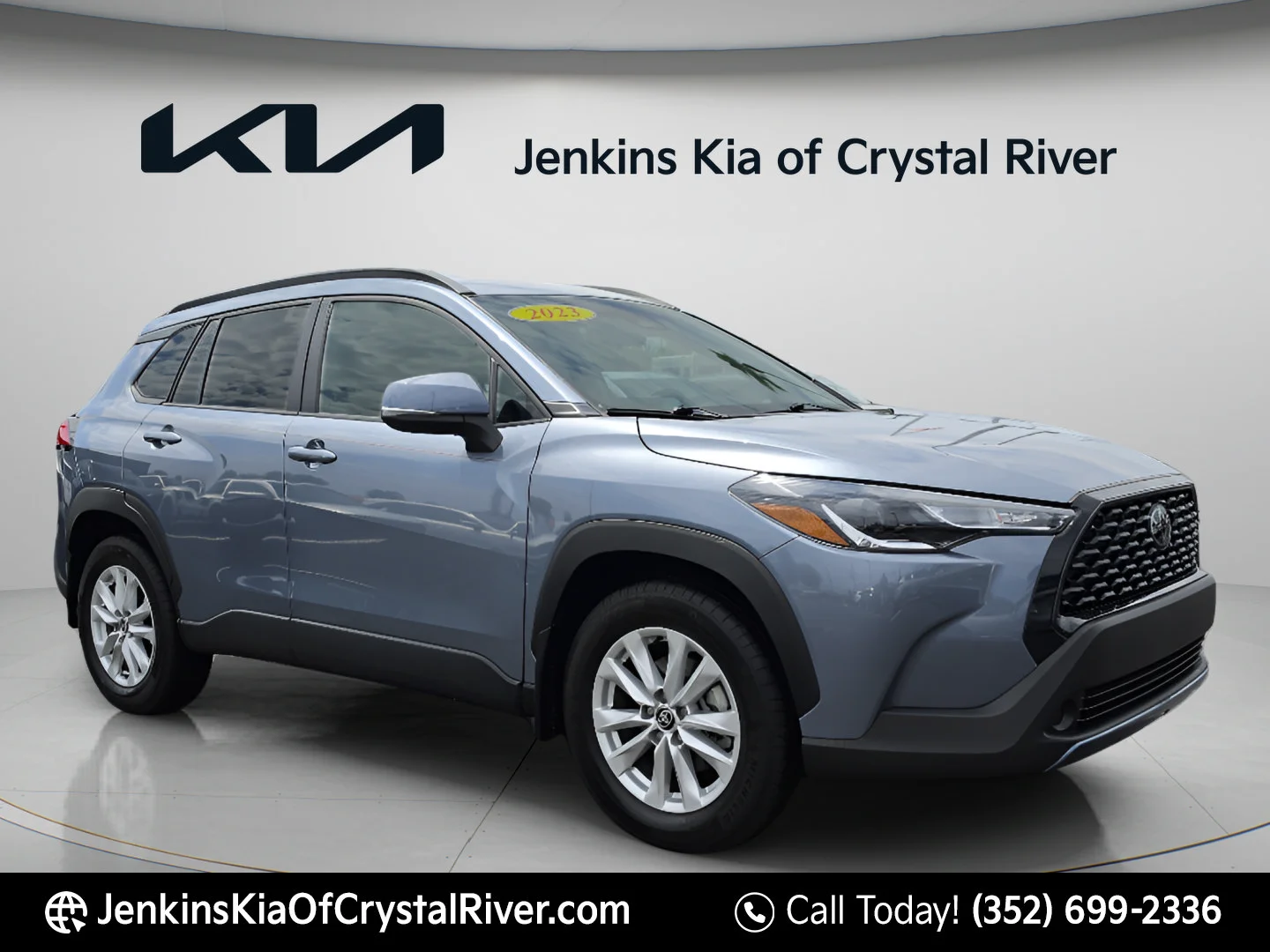 Used 2023 Celestite Toyota LE image 2
