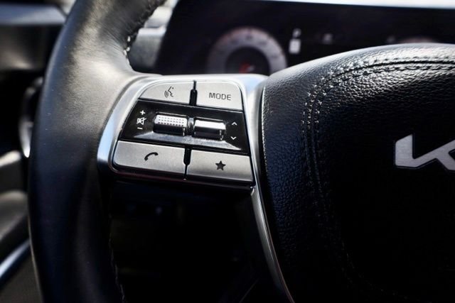 Used 2024 Midnight Kia SX image 27