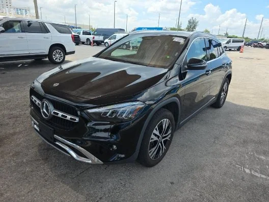 Certified Used 2025  Mercedes-Benz GLA 250 image 1