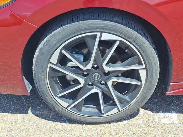 Used 2024 Red Nissan SR image 24