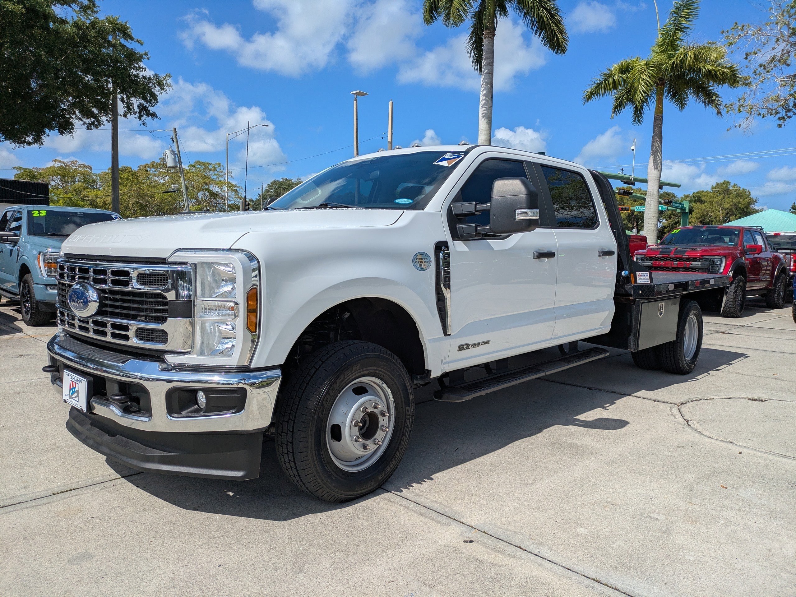 Used 2024 Oxford White Ford XL image 7