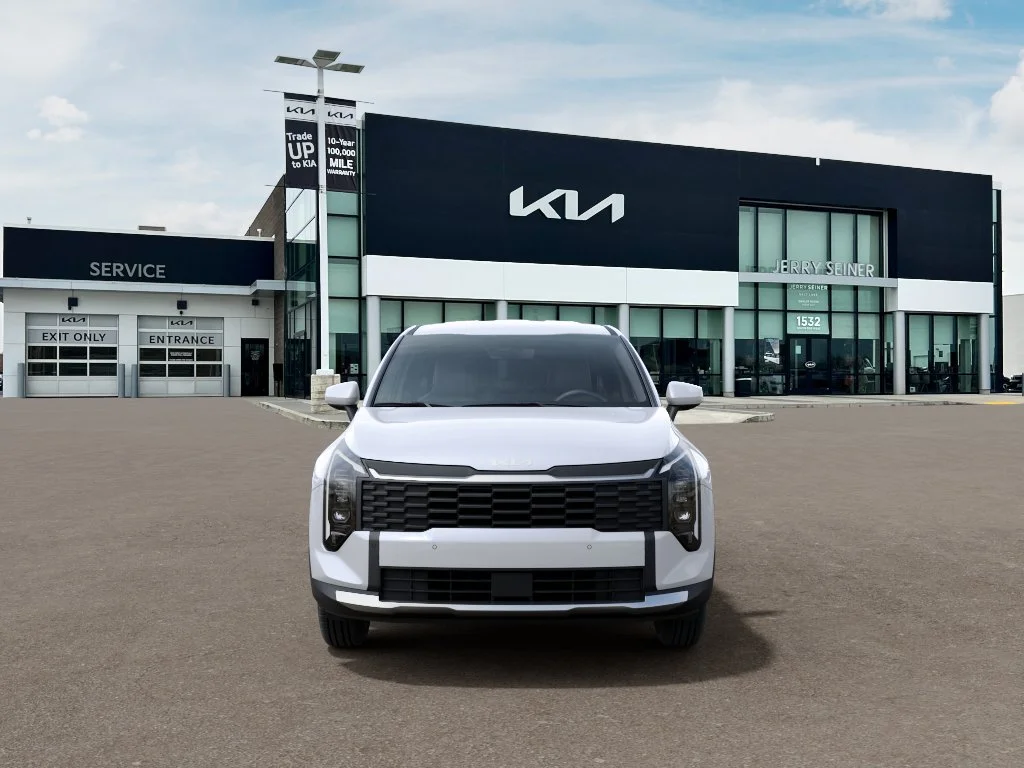 New 2027 Snow White Pearl Kia LX image 2