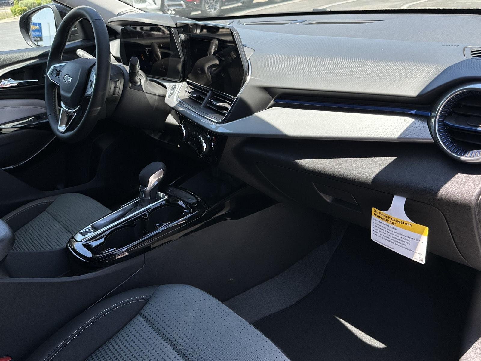 2026 Chevrolet Trax LT - Photo 37