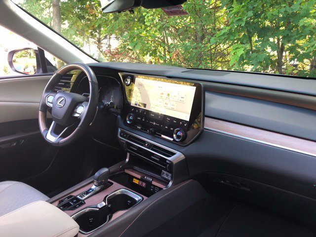 Certified Used 2024 White Pearl Lexus 350 Premium Plus image 18