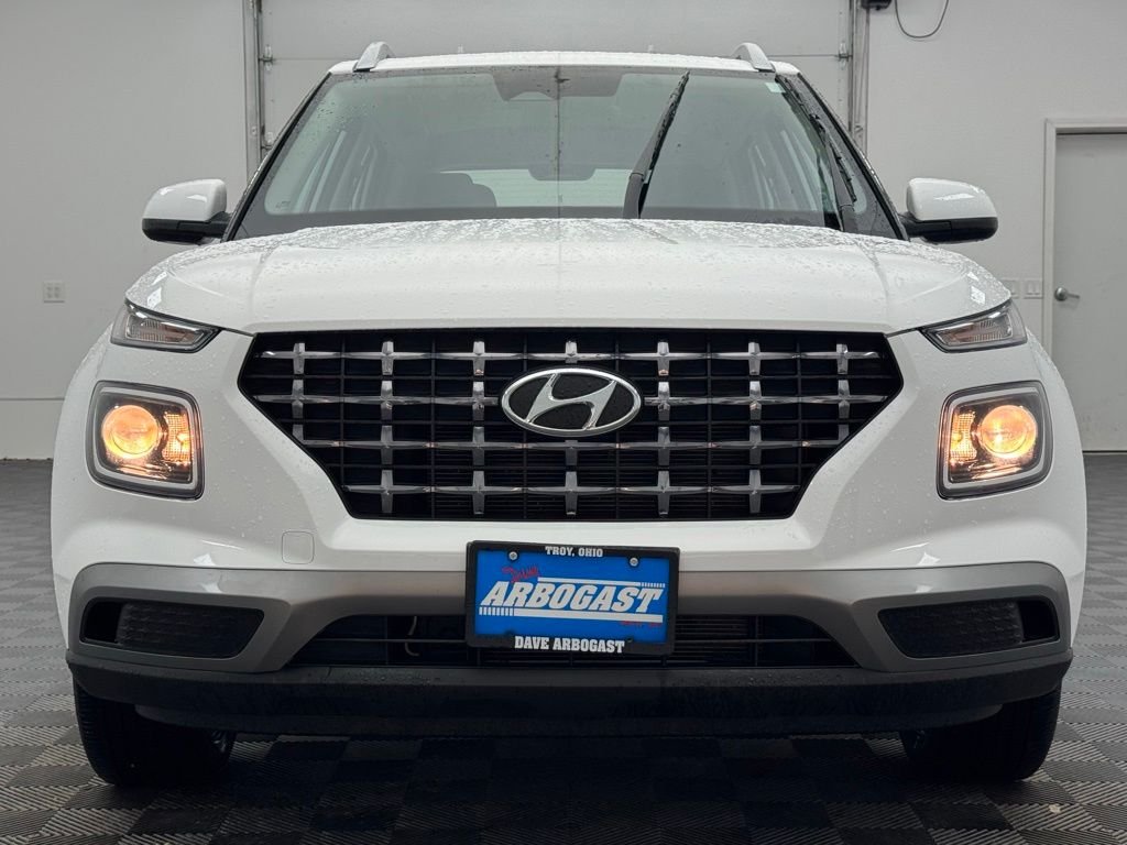Used 2025 Lunar White Hyundai SEL image 12