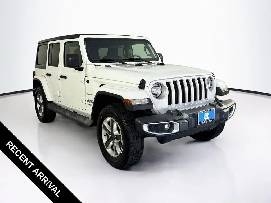 Used 2019 Bright White Clearcoat Jeep Unlimited Sahara image 1