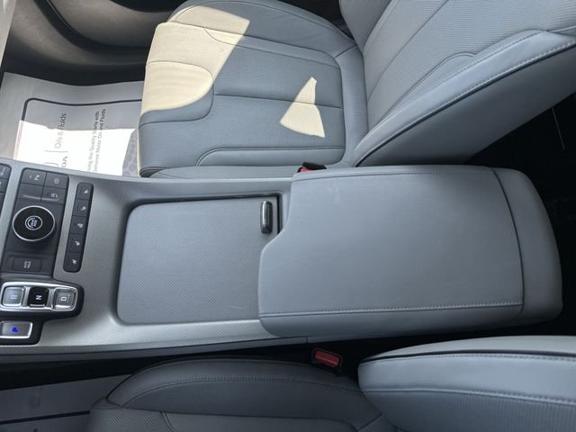 Used 2024 Red Hyundai SEL image 25