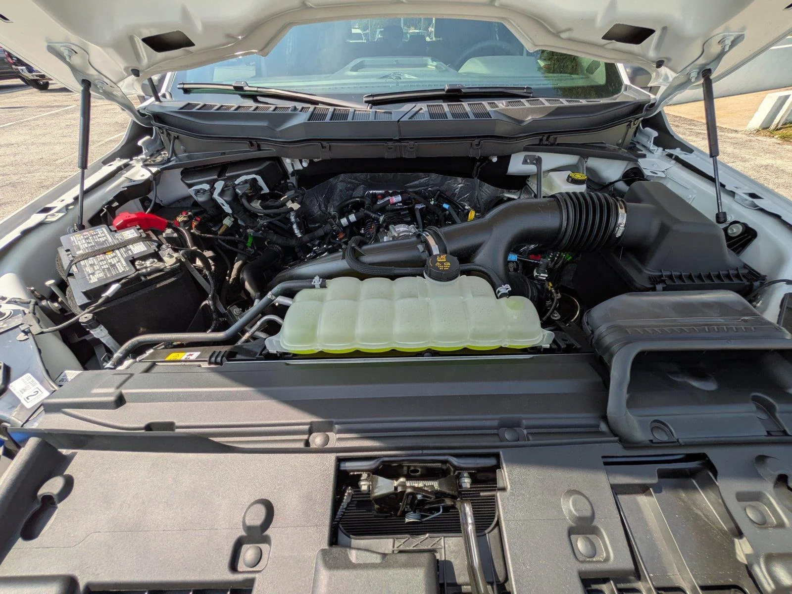 New 2026 Oxford White Ford STX® image 33