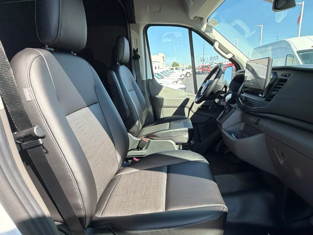 New 2027 Oxford White Ford Cargo Van image 27