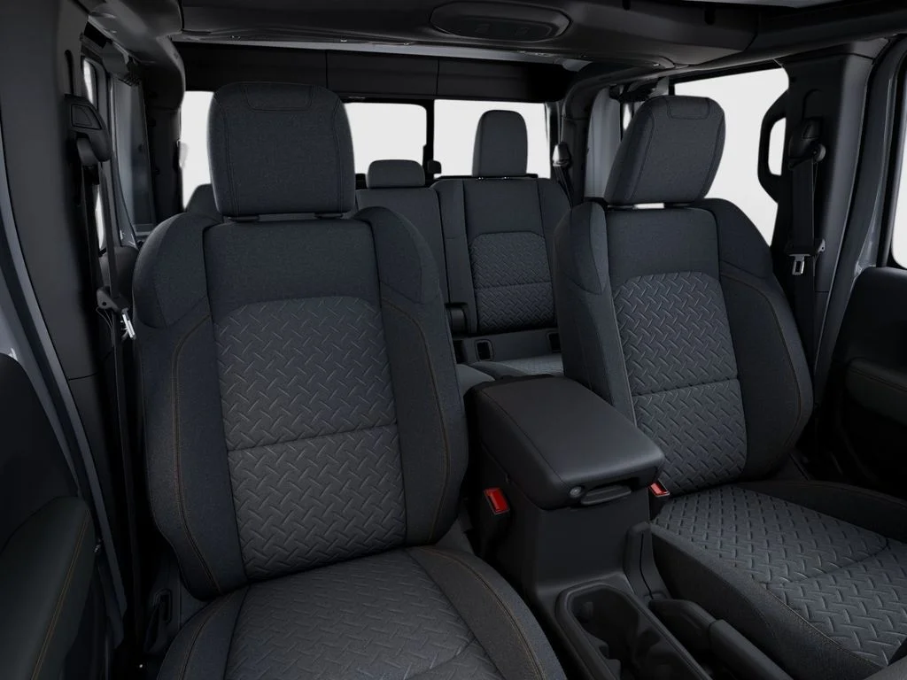 New 2026 Bright White Clear-Coat Exterior Paint Jeep Mojave image 18