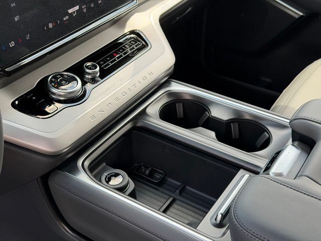 New 2026 Glacier Gray Metallic Tri-Coat Ford MAX Active image 10