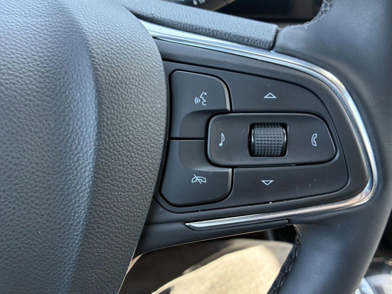 New 2026 Ocean Blue Metallic Buick Preferred image 24