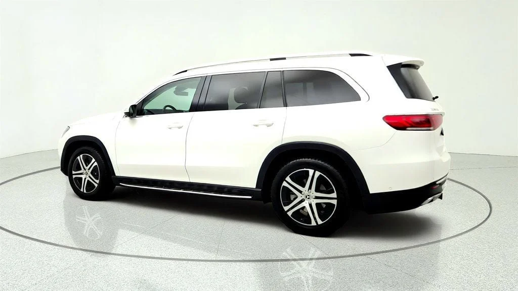 Used 2022 Polar White Mercedes-Benz GLS 450 4MATIC® SUV w/ Warmth & Comfort Pkg & Panorama Roof image 7