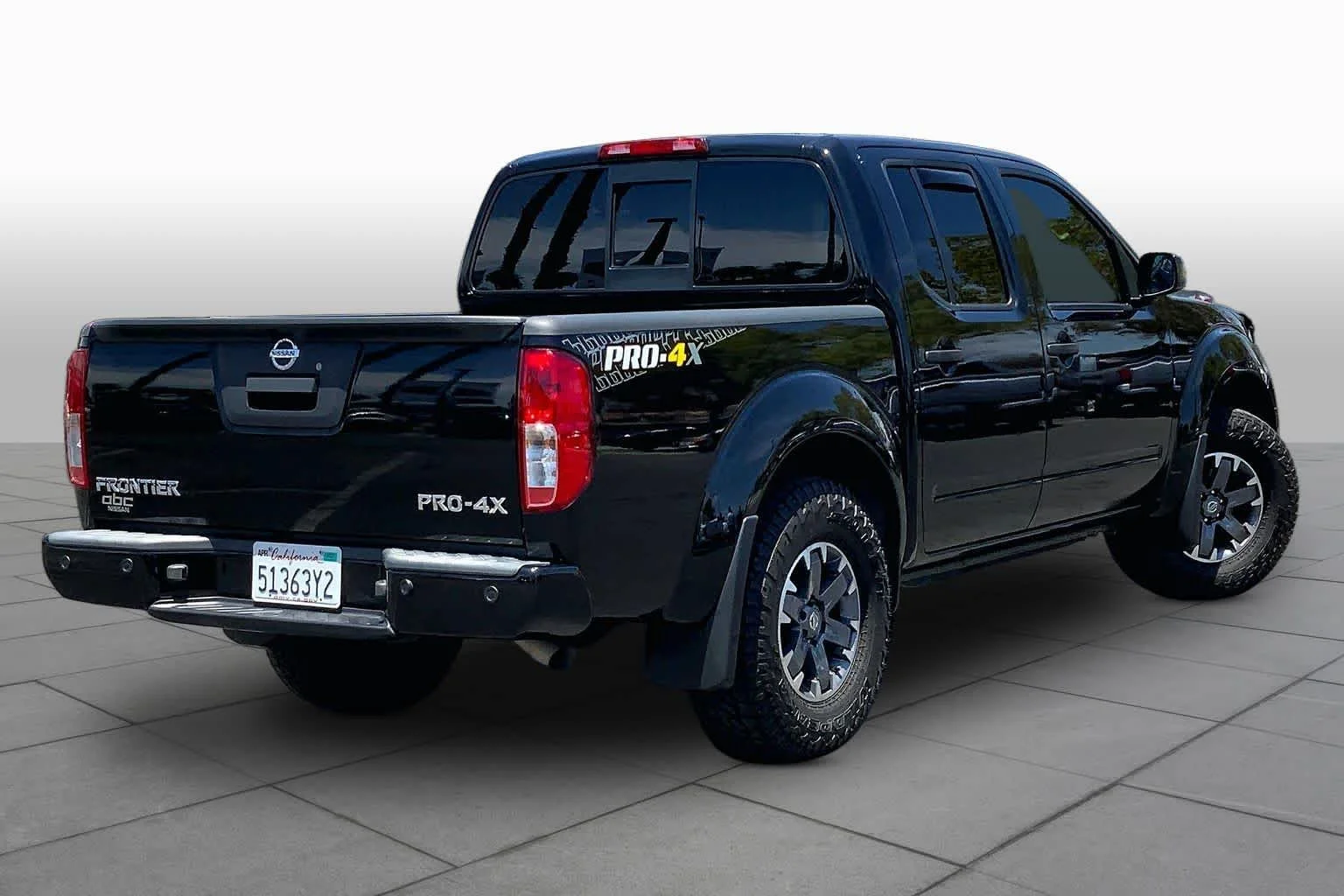 Used 2018 Magnetic Black Nissan PRO-4X image 12