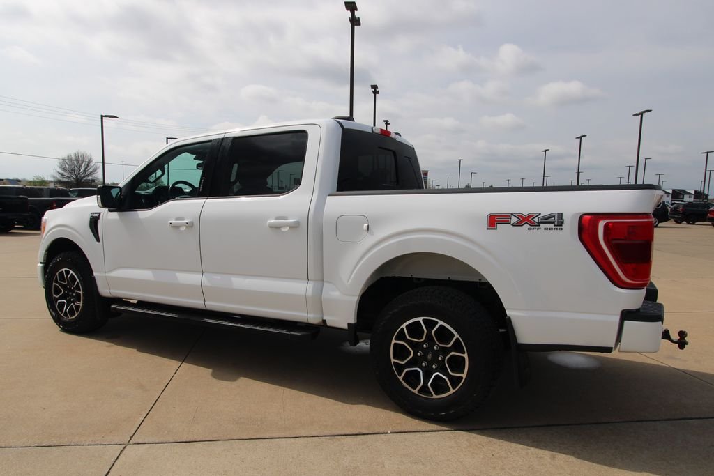 Used 2022  Ford XLT image 16