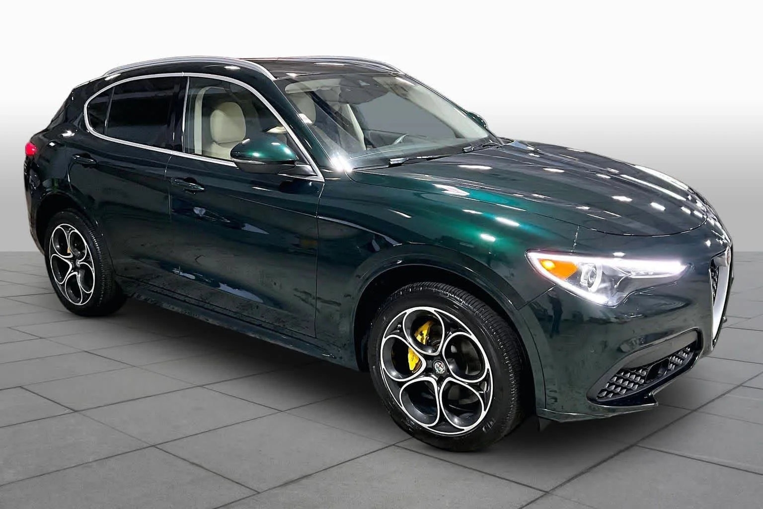 Pre-Owned 2020 Alfa Romeo Stelvio Ti Lusso