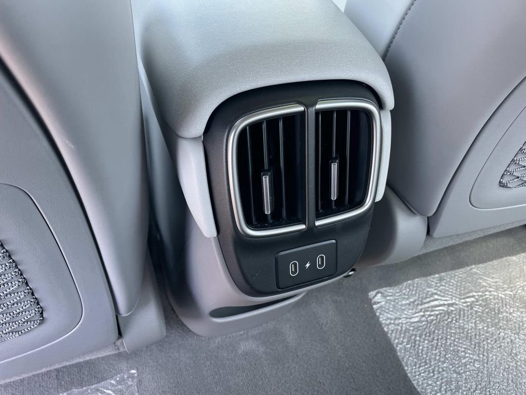 2025 Hyundai IONIQ 6 SEL - Photo 27