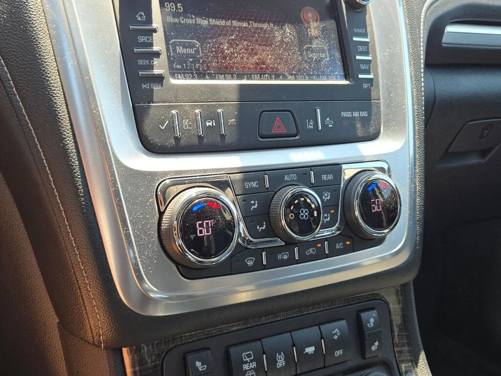 Used 2015 White GMC SLT-1 image 28