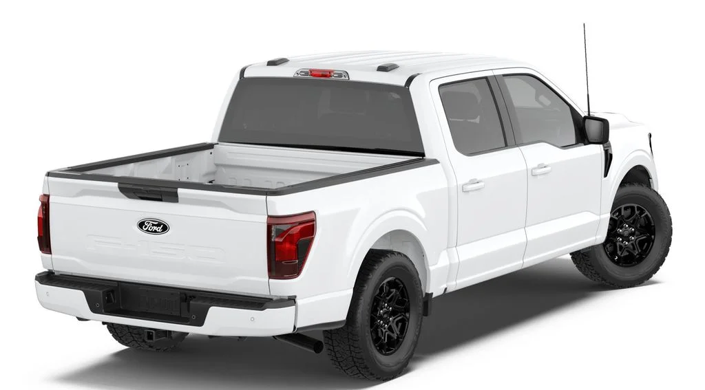 New 2026 White Ford XLT image 2
