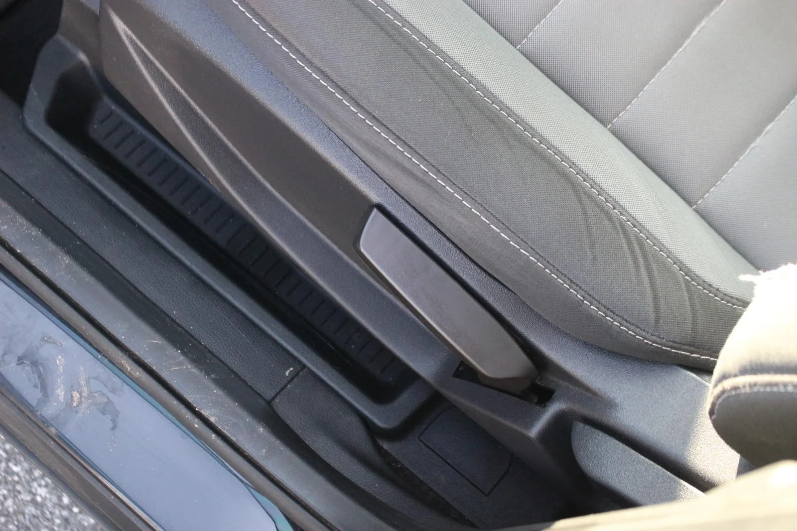 Used 2019 Black Ford S image 16