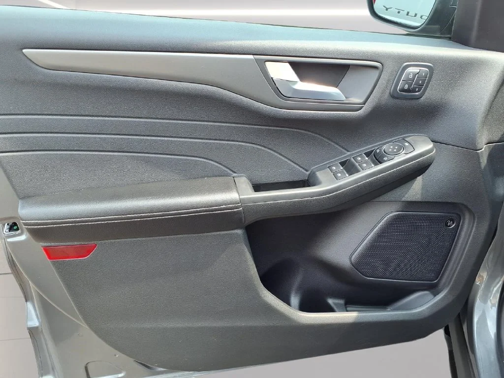 Used 2023 Gray Ford Active image 14
