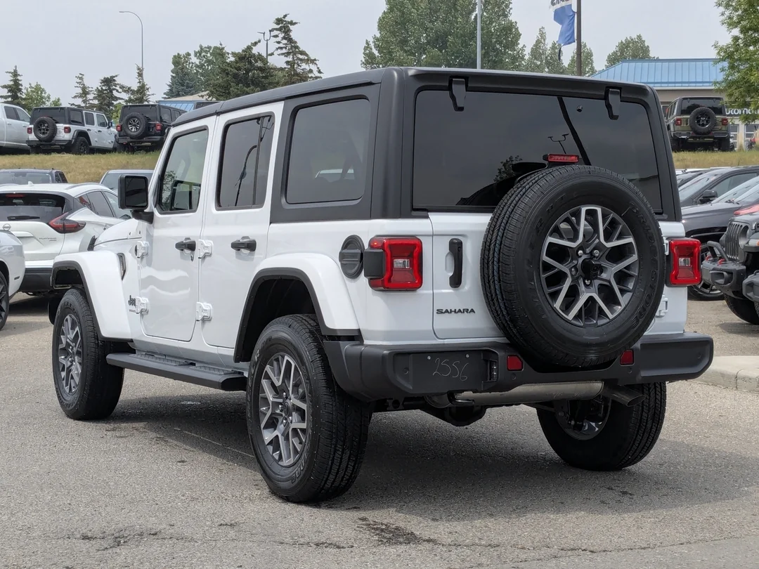 New 2025 White Jeep Sahara - - 4x4 - McKinley Leather Seats - Technology Grp - Safety Grp - Alpine Prem Audio & More! image 5