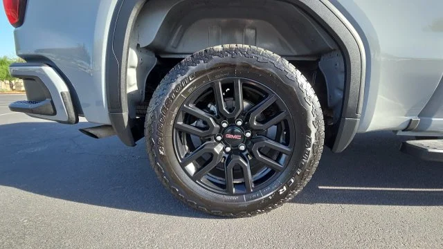 Used 2024 Gray GMC Elevation image 25