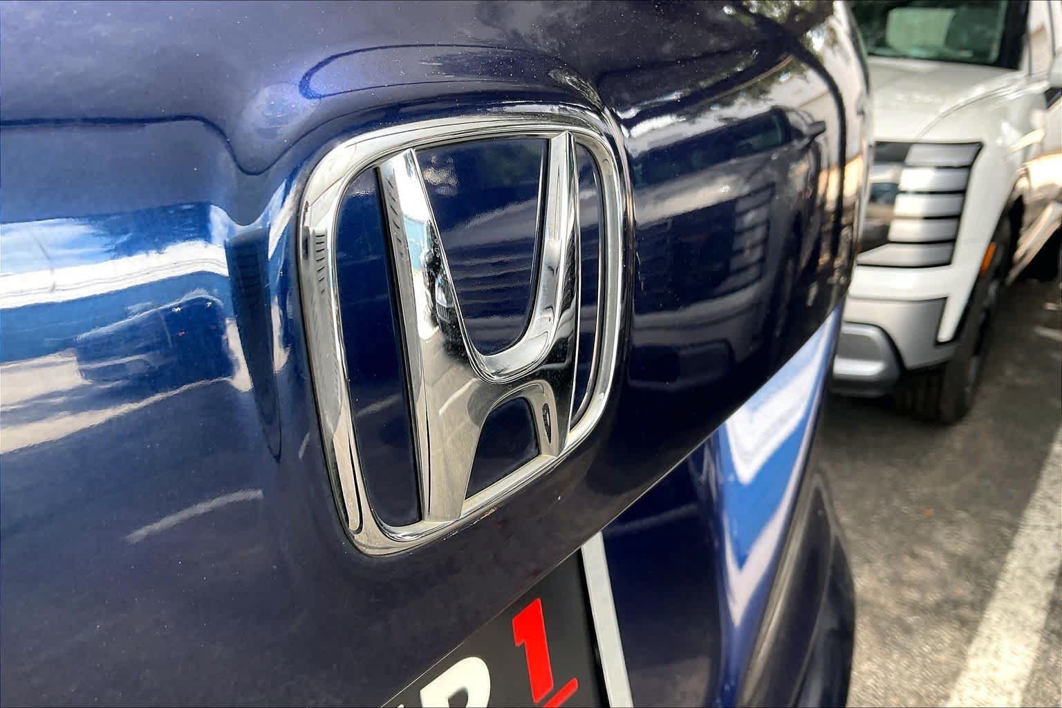 Used 2019 Obsidian Blue Pearl Honda EX-L image 53