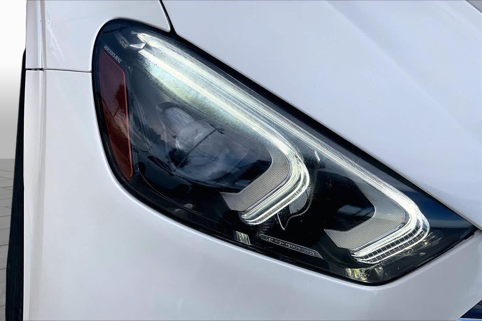 Used 2022 MANUFAKTUR Diamond White Metallic Mercedes-Benz GLE 350 image 24