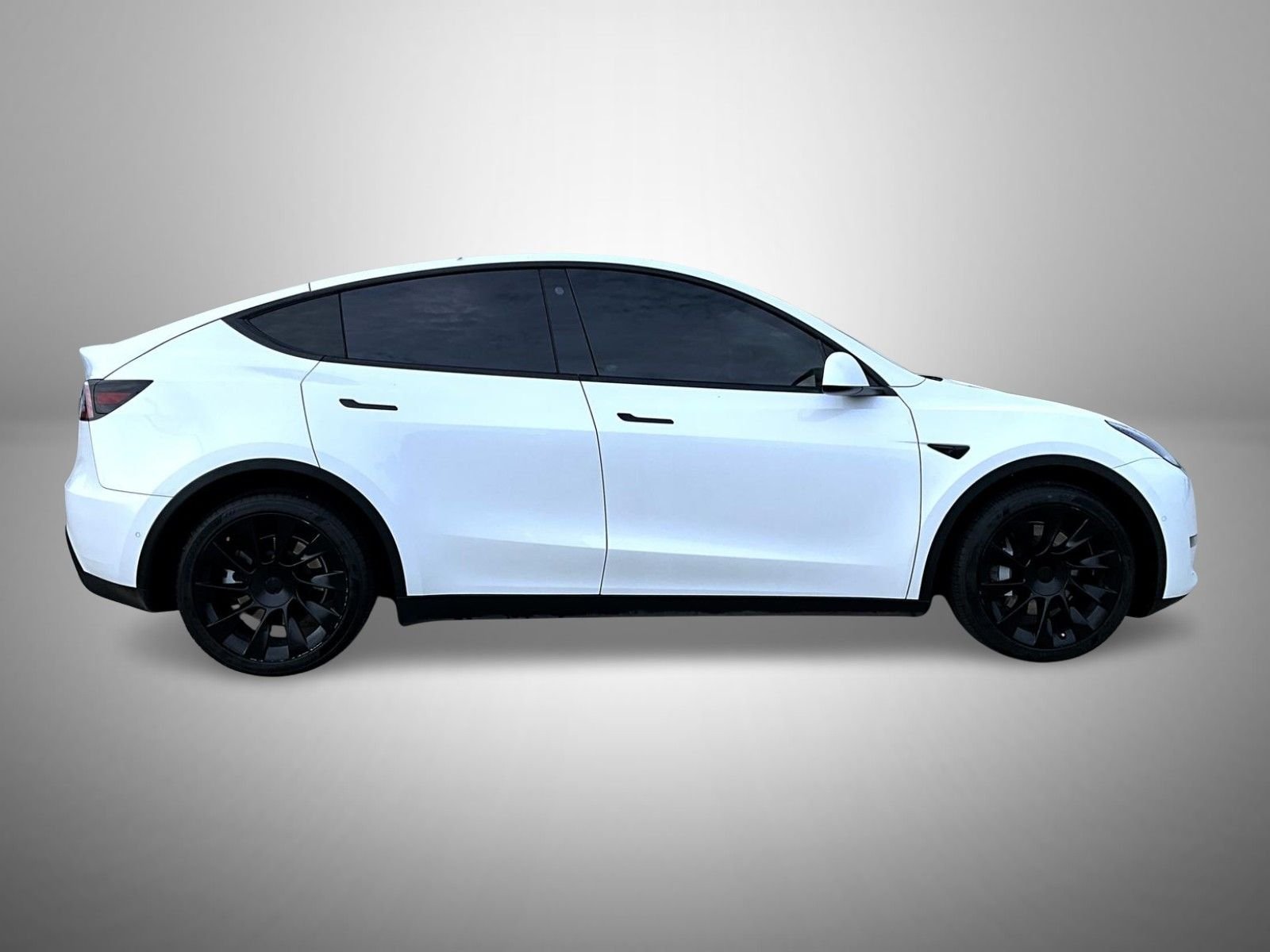 Used 2021 White Tesla Long Range image 4