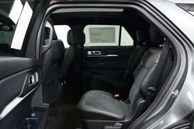 New 2026 Carbonized Gray Metallic Ford Tremor® image 37