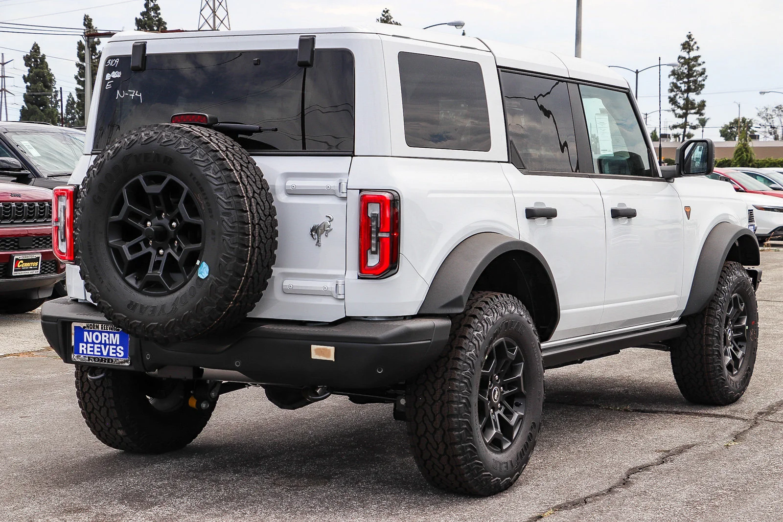 New 2026 Oxford White Ford Badlands® image 6