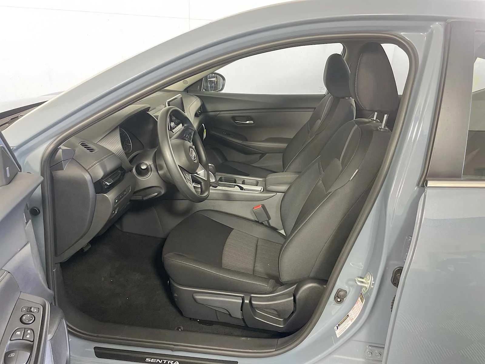 Certified Used 2025 Atlantic Gray Metallic Nissan SV image 4