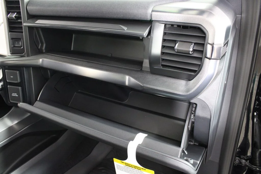 New 2026 Agate Black Metallic Ford Lariat image 18